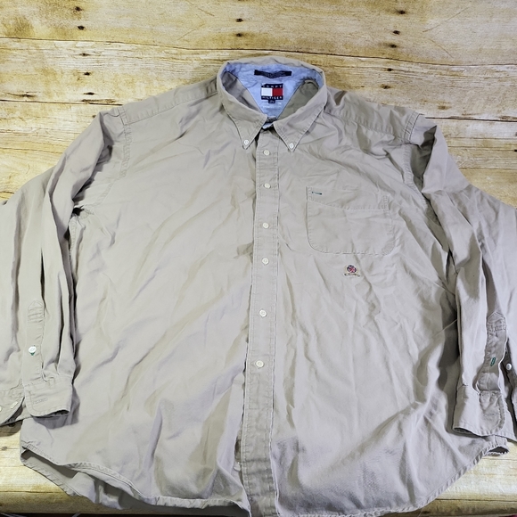 Tommy Hilfiger button down long sleeve shirt - Picture 1 of 4